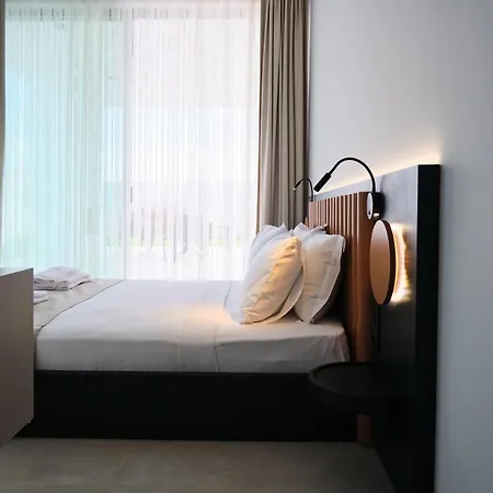 Villa Ashta / Color Block