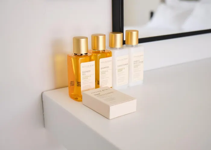 וילה Ashta / Color Block