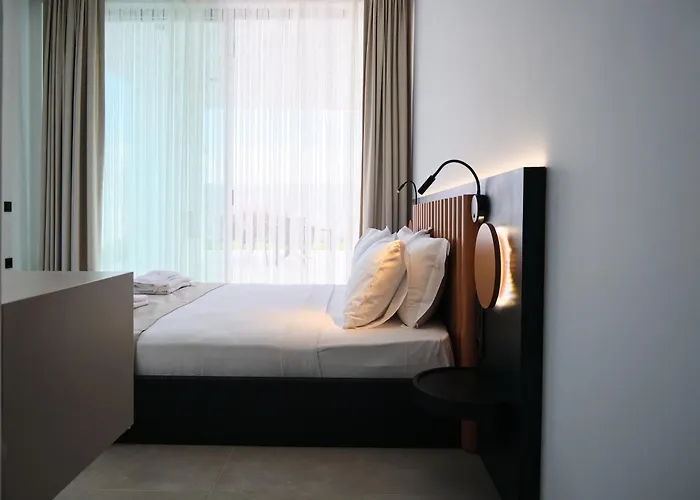 Villa Ashta / Color Block