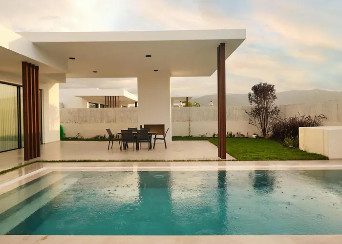 Ashta / Color Block *